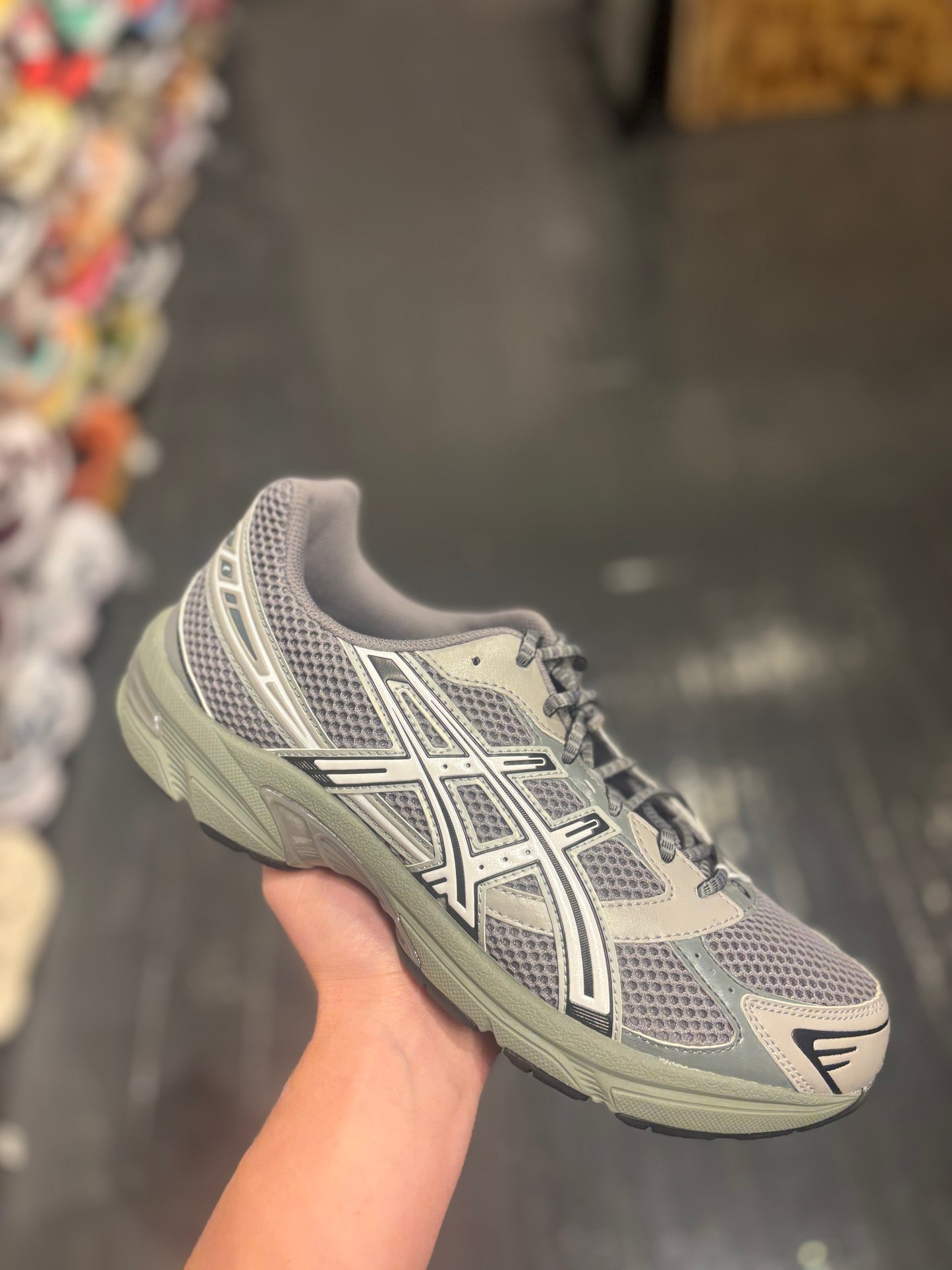 ASIC 1130 green/grey