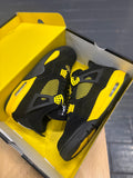 Jordan 4 “thunder”/size 12