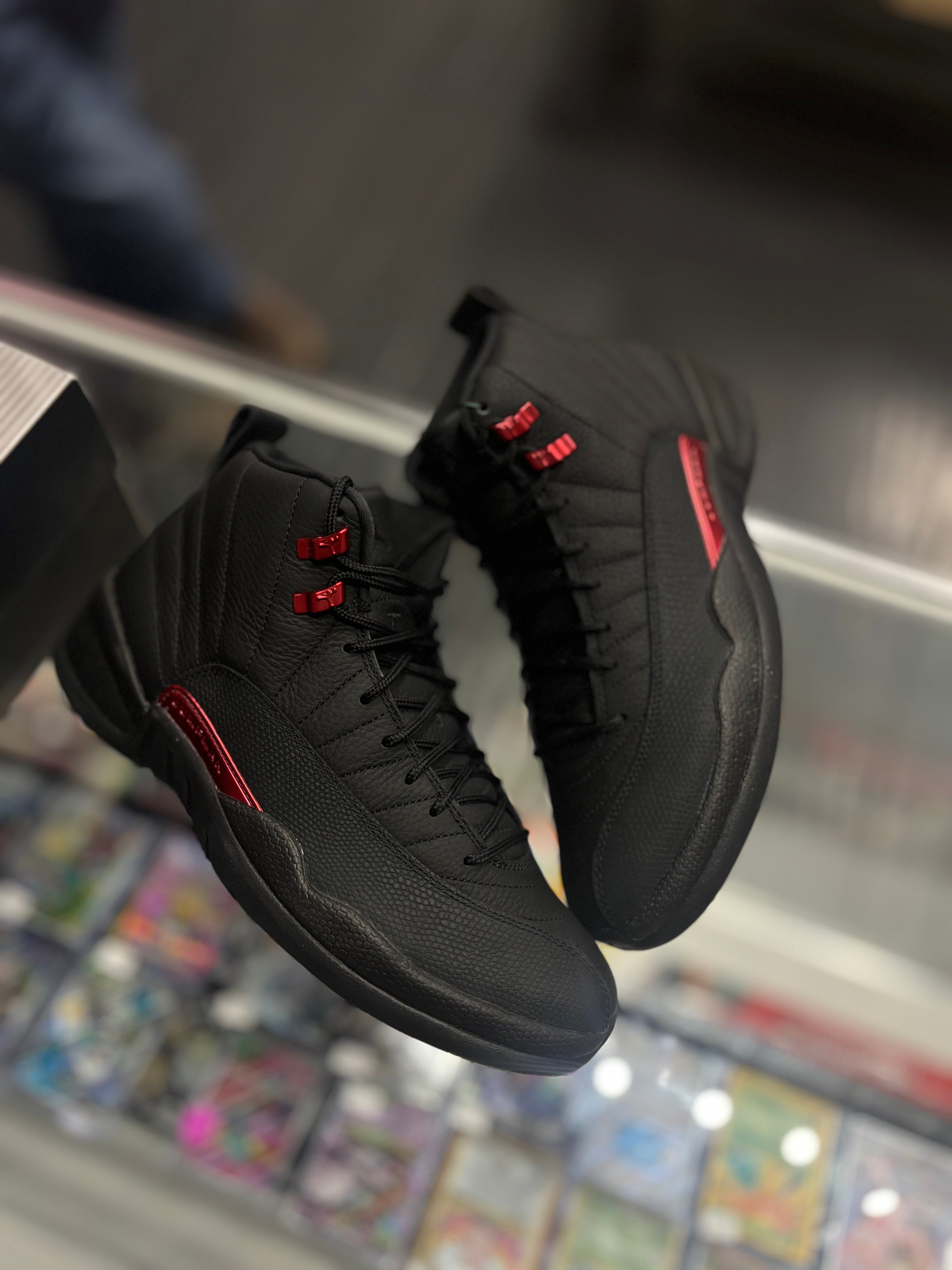Jordan 12 “bloodline”/size 9