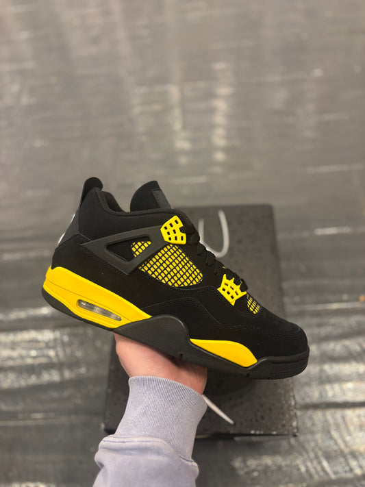Jordan 4 thunder-10