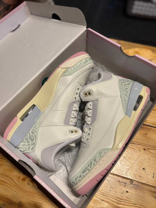 Jordan 3 “Spring is in the air”/size 9