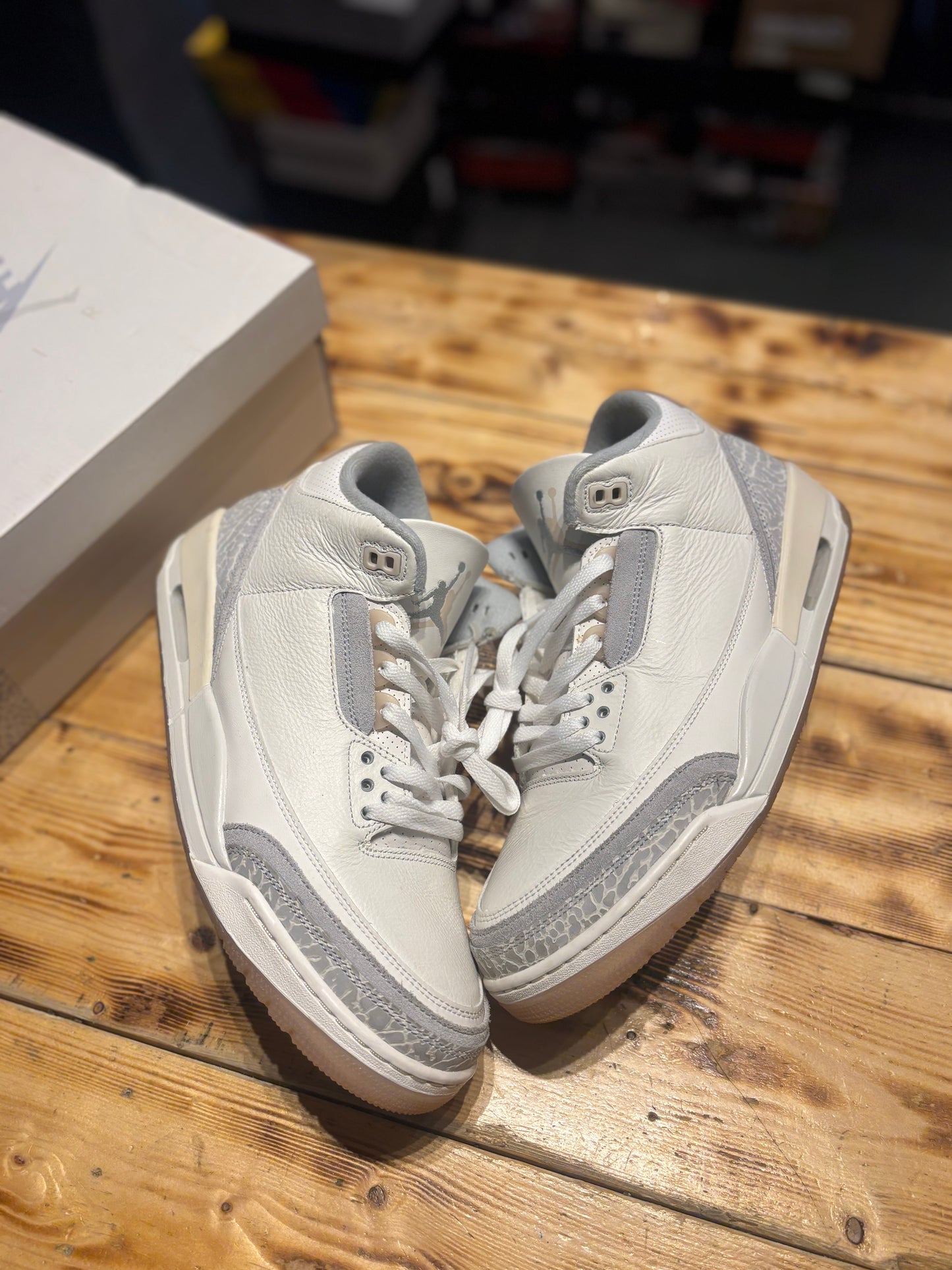 Jordan 3 “craft”/size 11.5