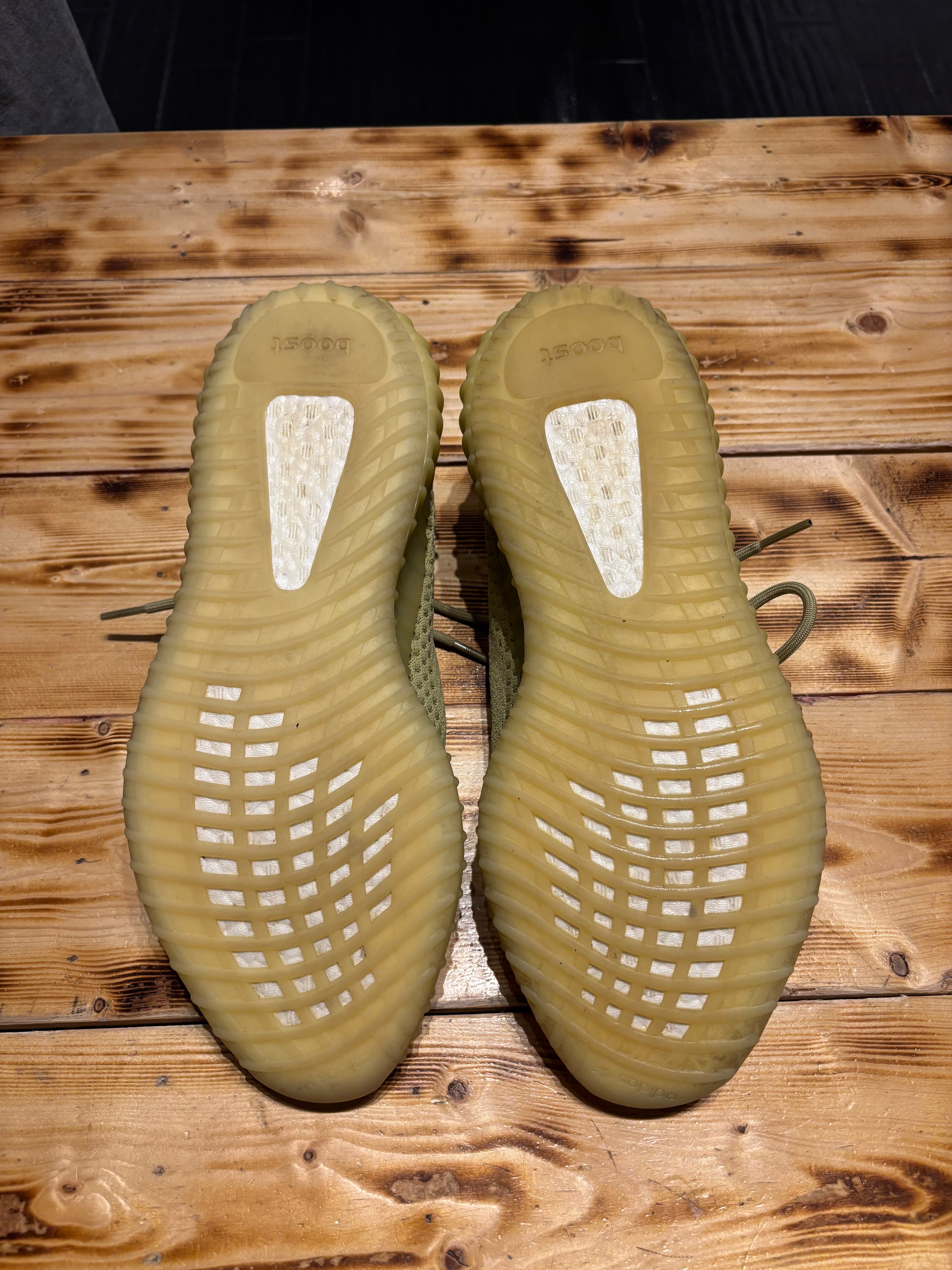 Yeezy 350 “marsh” size 14