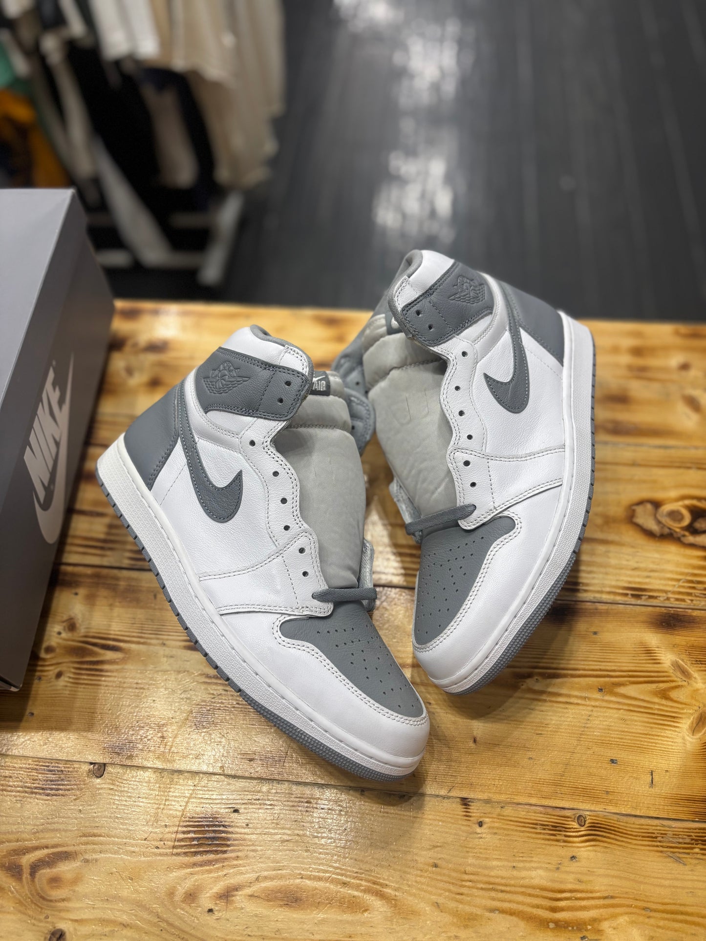 Jordan 1 “stealth”/size 12.5