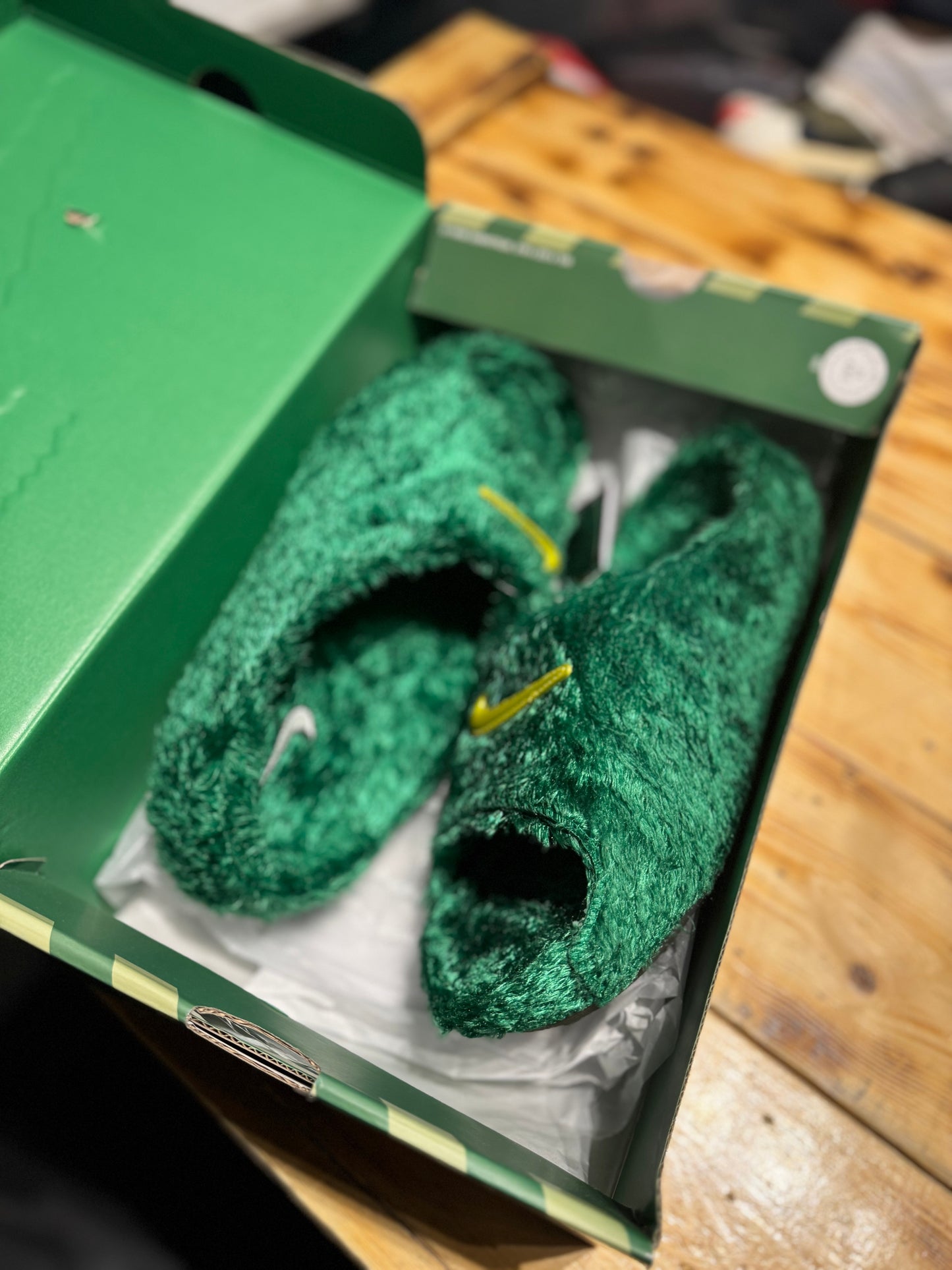 Nike ReactX Rejunven8 Slide “.SWOOSH Touch Grass Kelly Green”/size 11