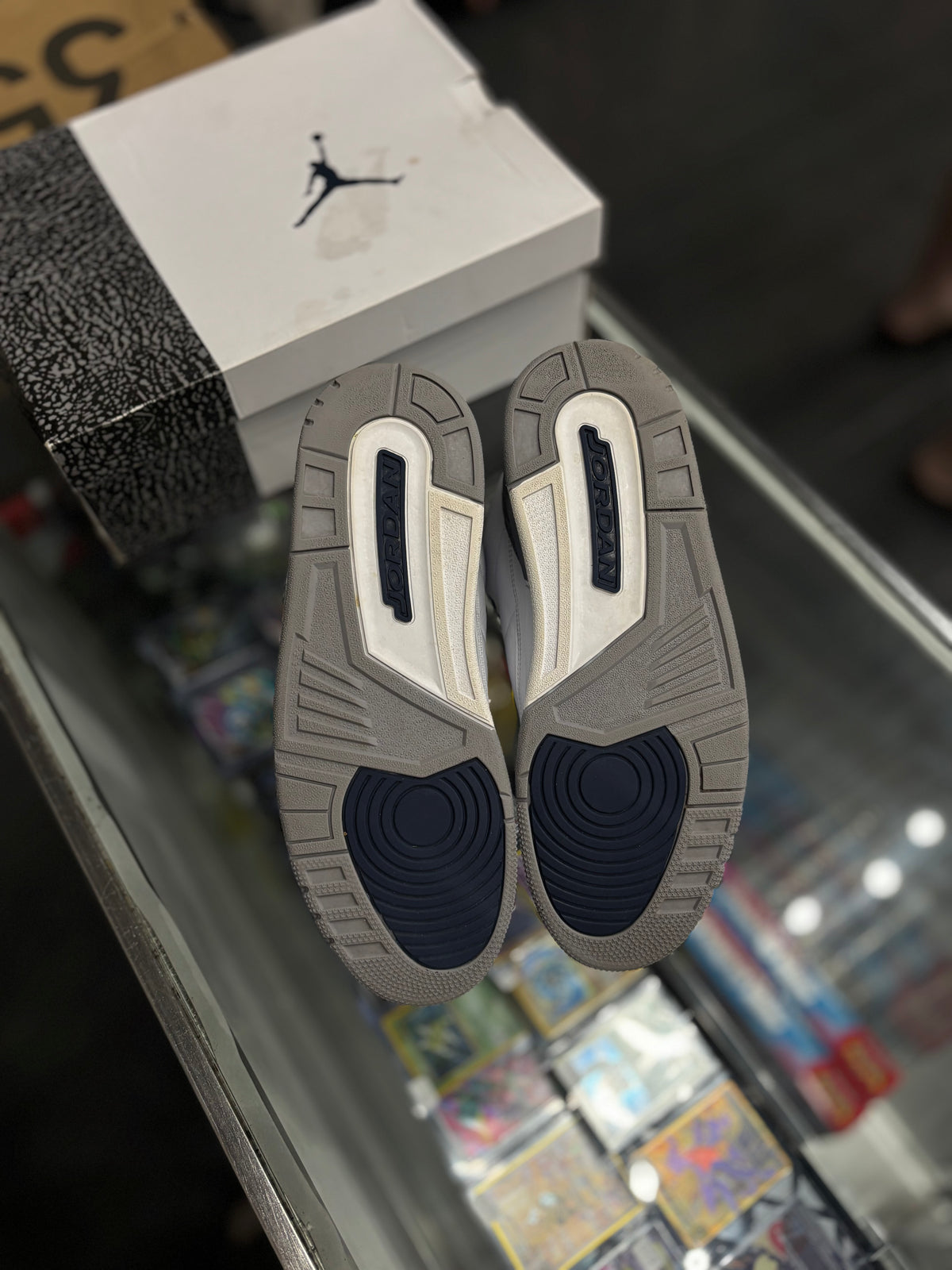 Jordan 3 “midnight navy”/size 12