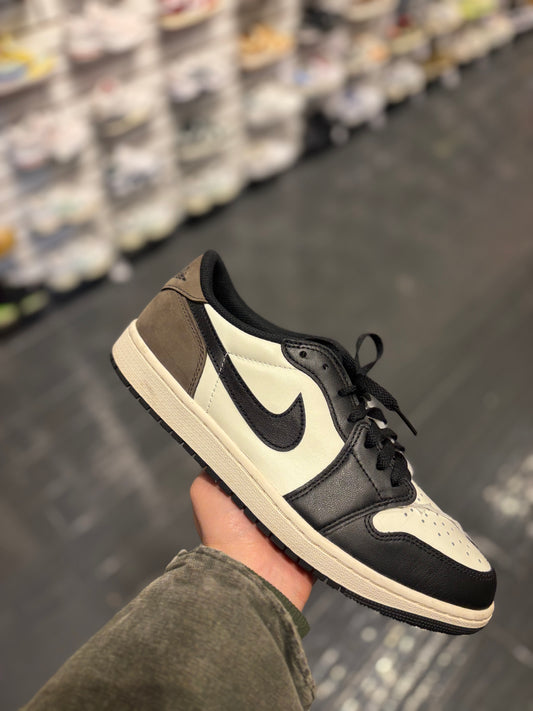 Jordan 1 low “mocha”￼