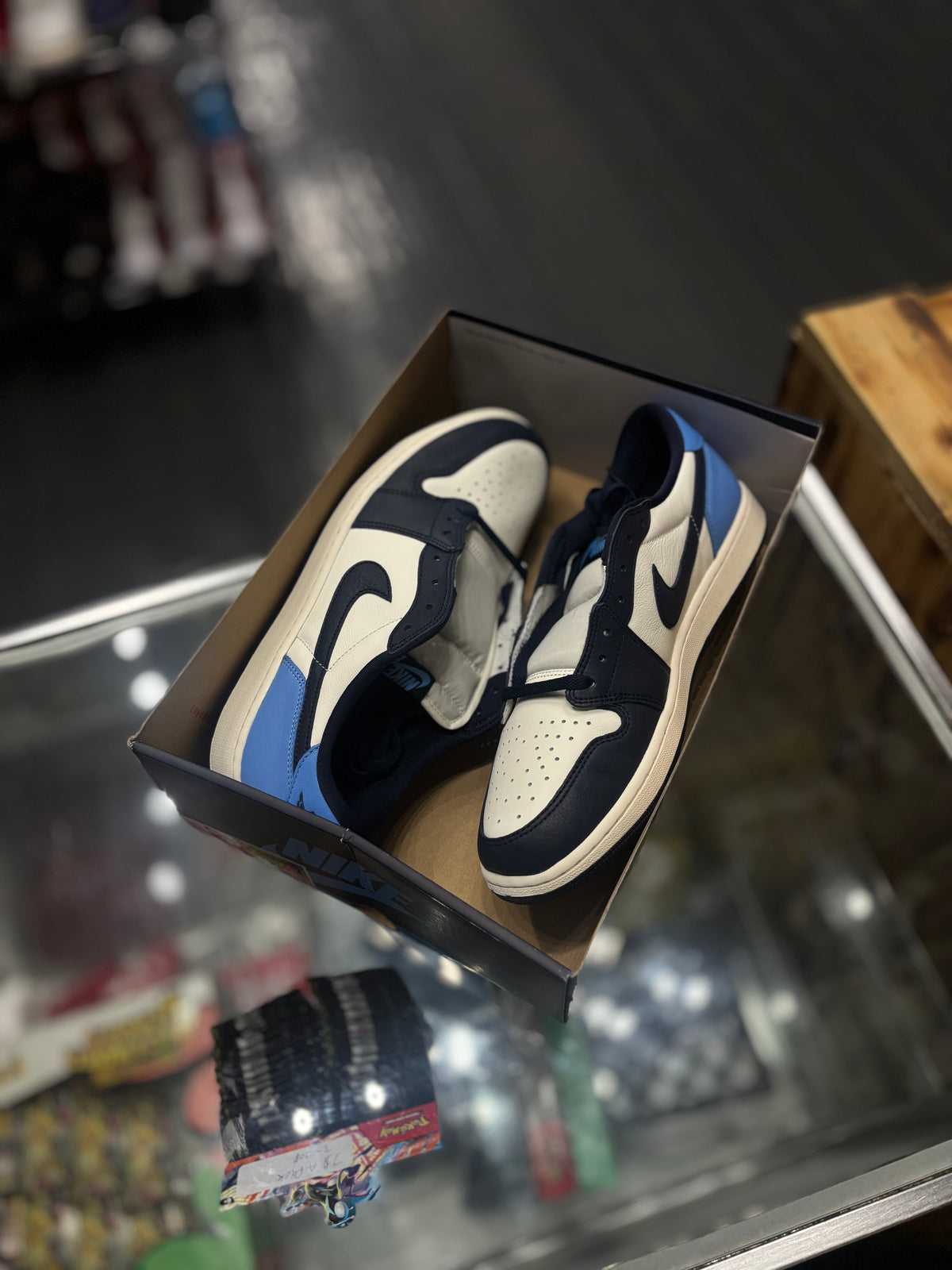 Jordan 1 low “obsidian”/size 11,12,13