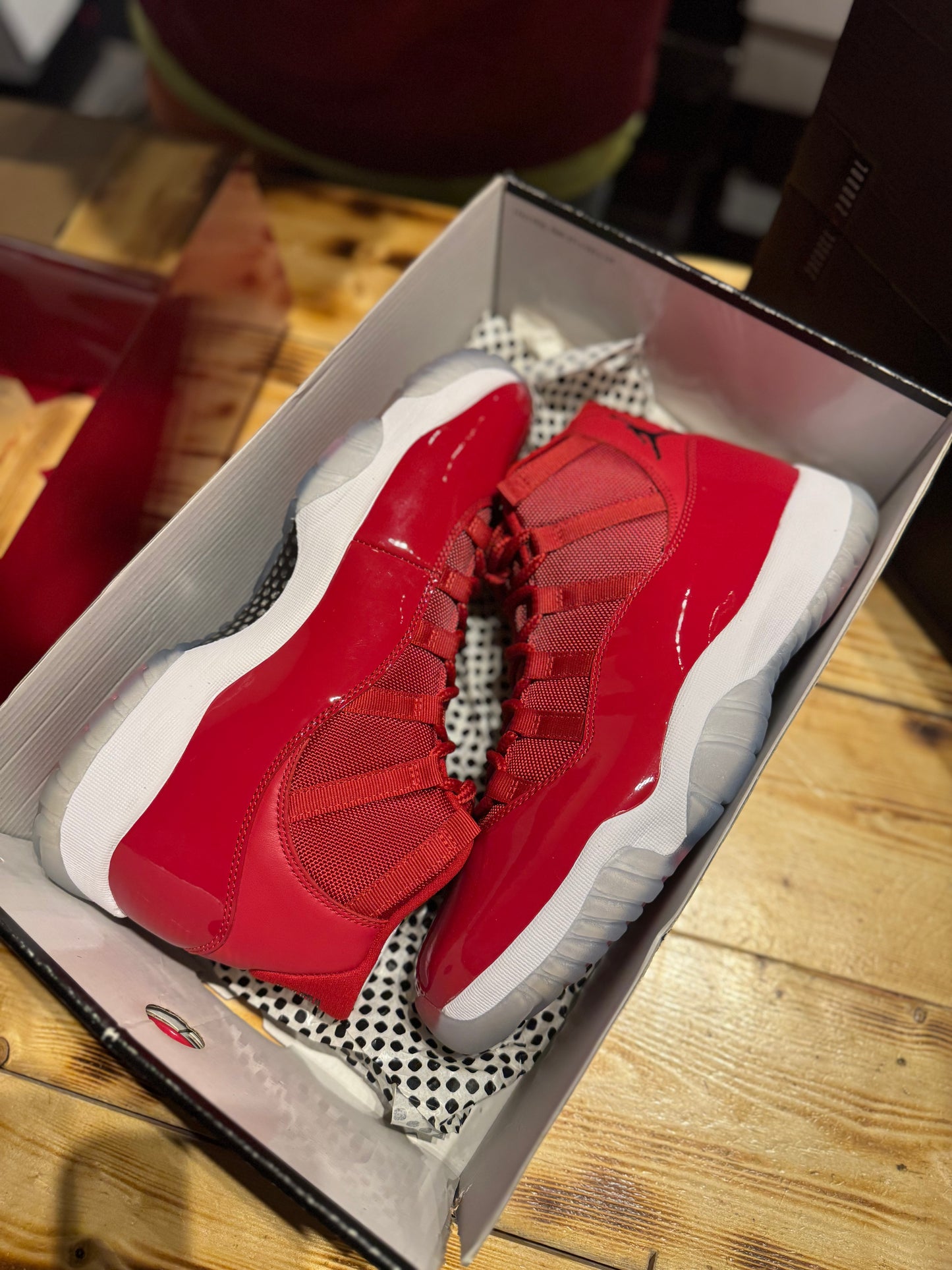 Jordan 11 “win like 96”/size 10.5