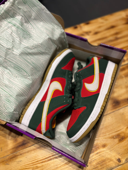 Nike sb dunk low “Seattle SuperSonic”/size 8