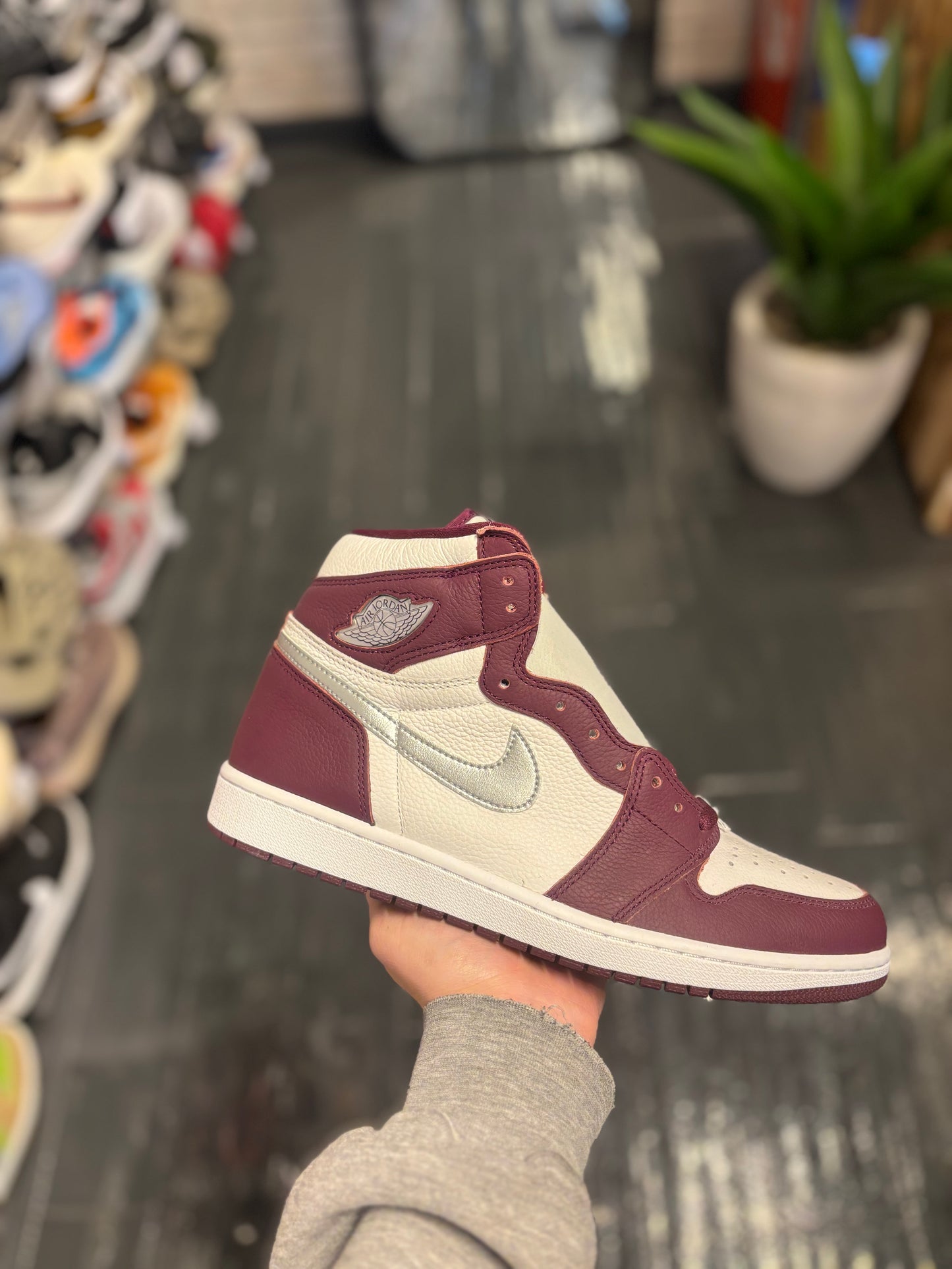 Jordan 1 “Bordeaux”