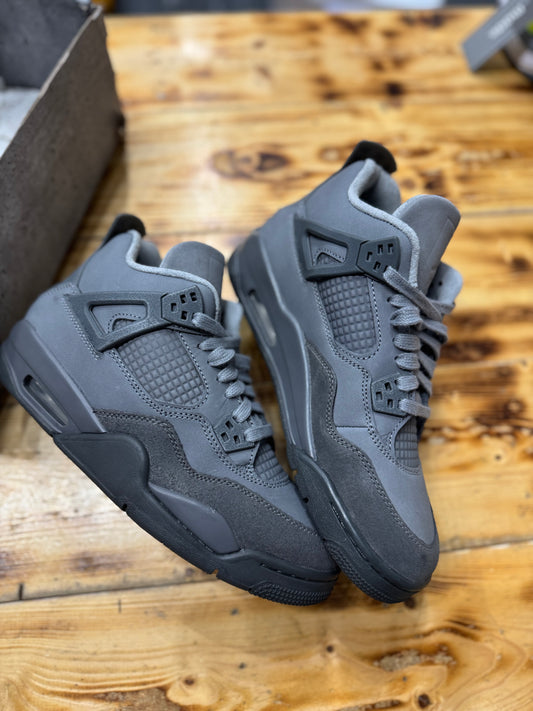 Jordan 4 “wet cement”/size 6.5y(8w)