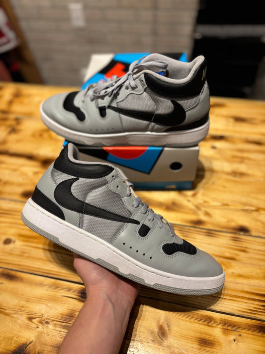 Travis Scott mac attack