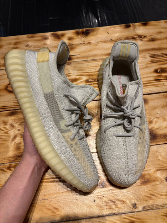 Yeezy 350 “light”/size 14