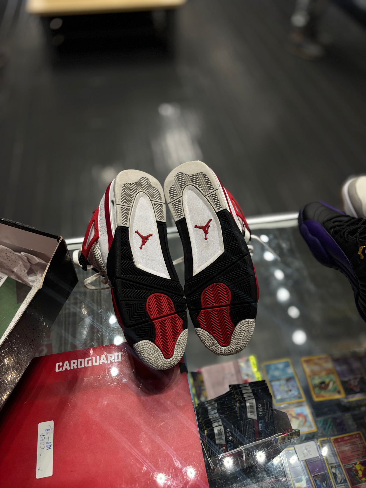 Jordan 4 “red cement”/size 10.5