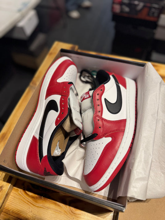 Jordan 1 low “Chicago”/size 9.5