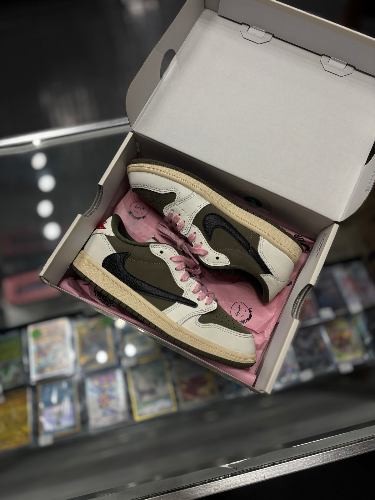 Travis Scott “medium olive”/size 3y