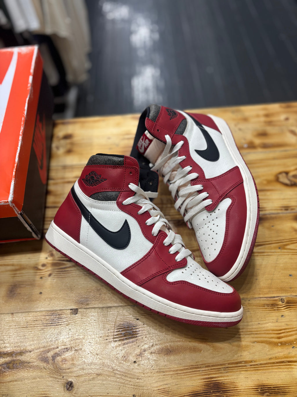 Jordan 1 “lost and found”/size 12