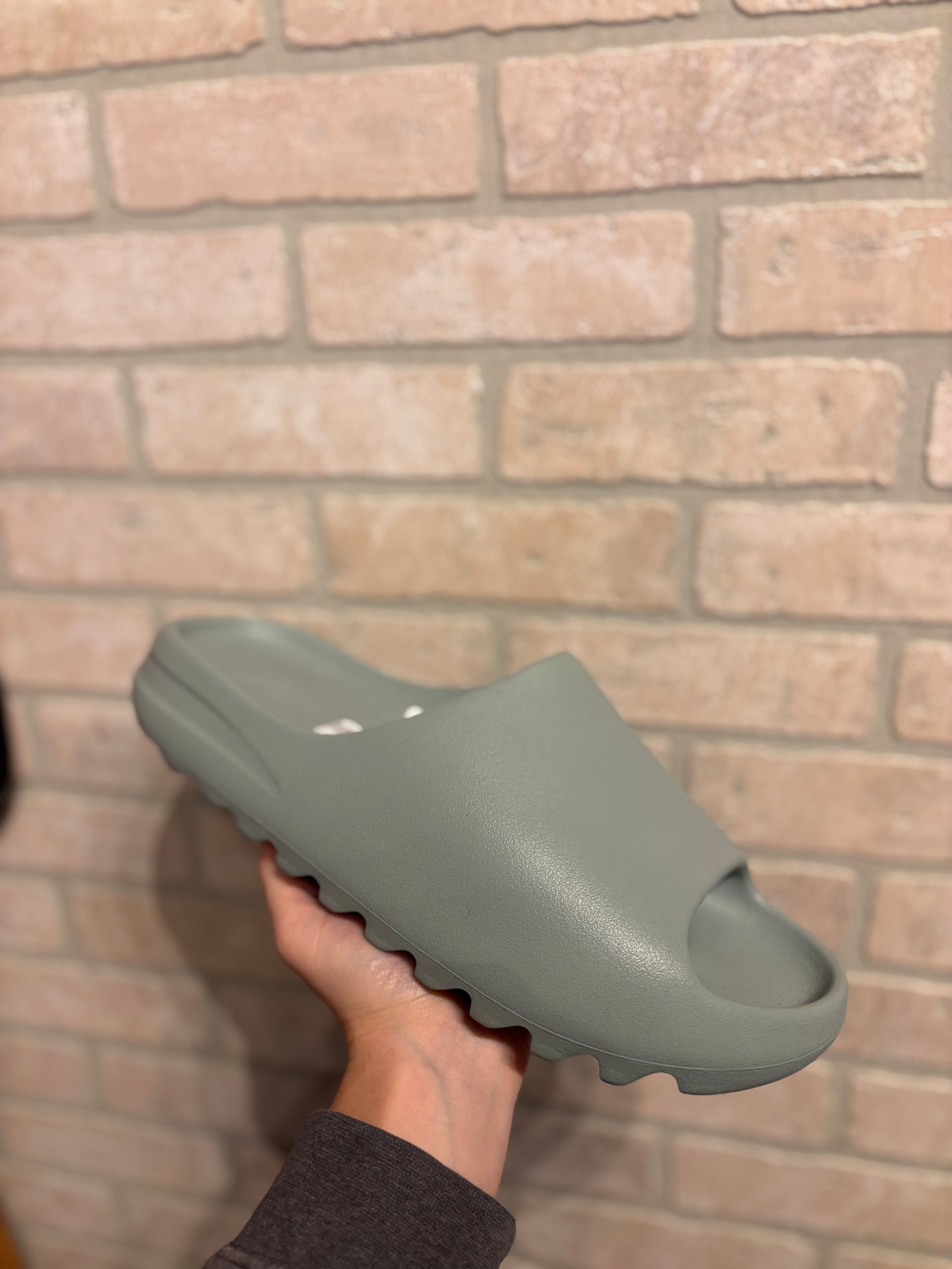 Yeezy slide “salt”