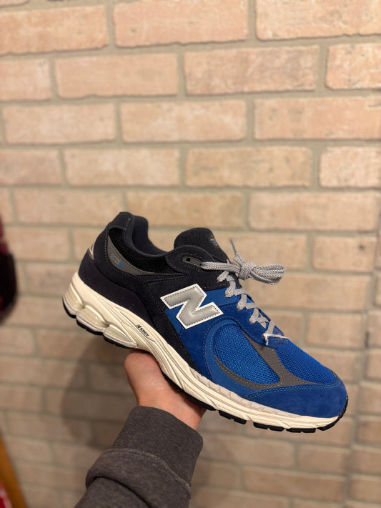 New balance 2002r blue