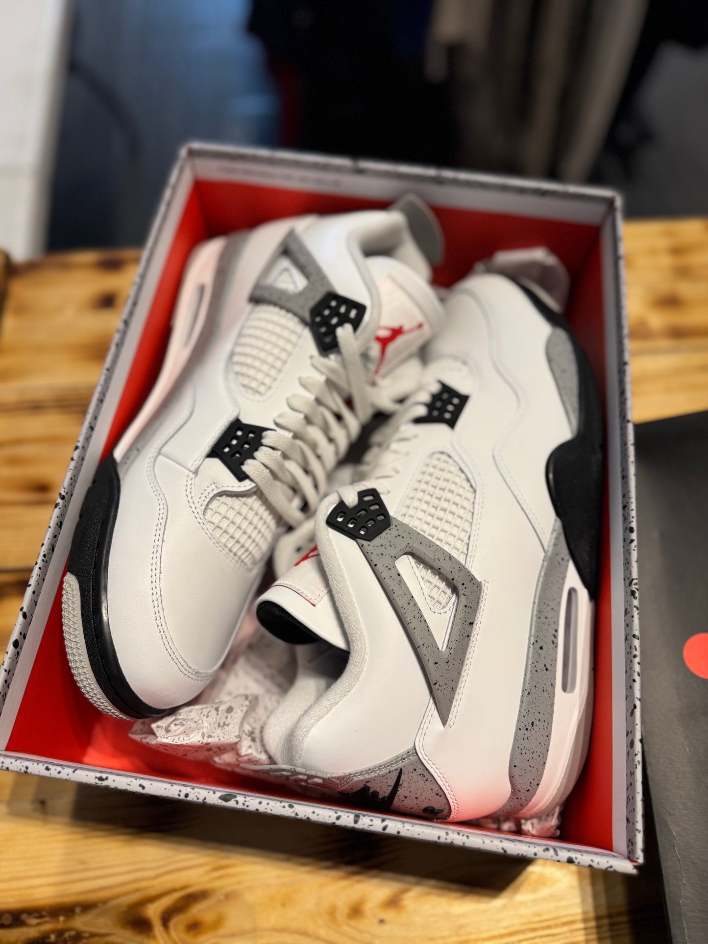 Jordan 4 “white cement”/size 14