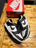 Nike dunk low “panda”/size 4.5y,5y