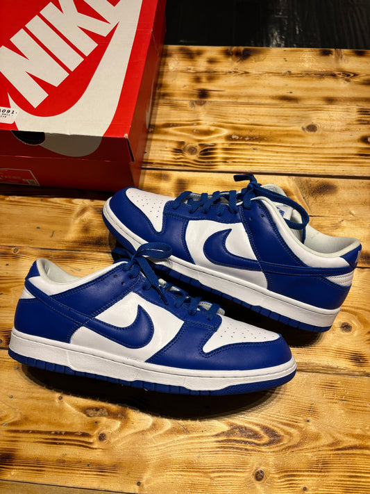 Nike dunk low Kentucky /size 11.5