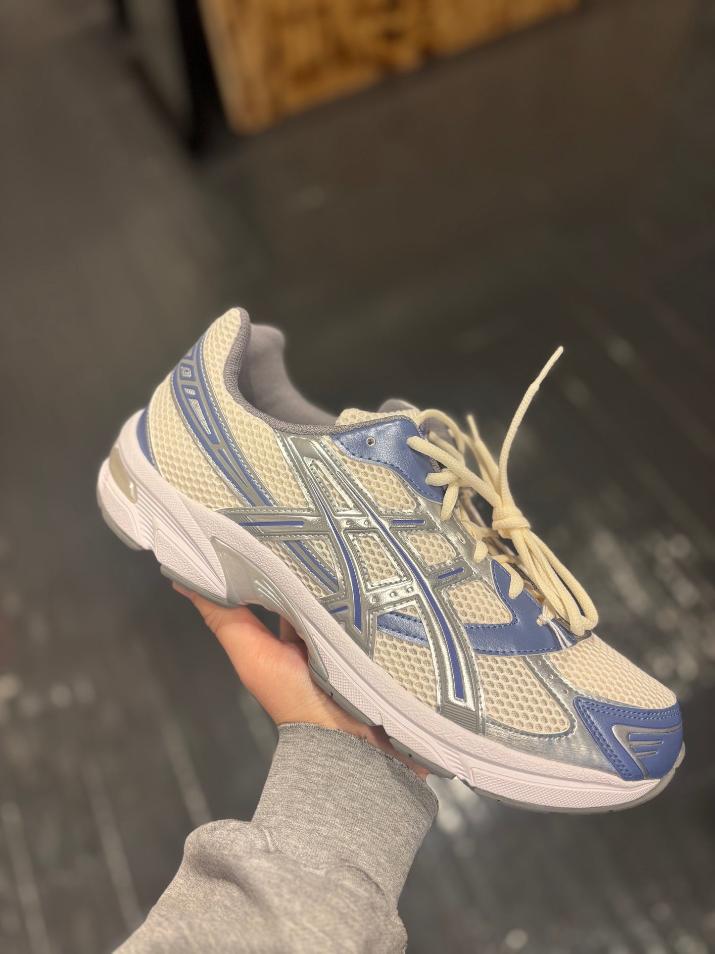 ASIC 1130 light purple