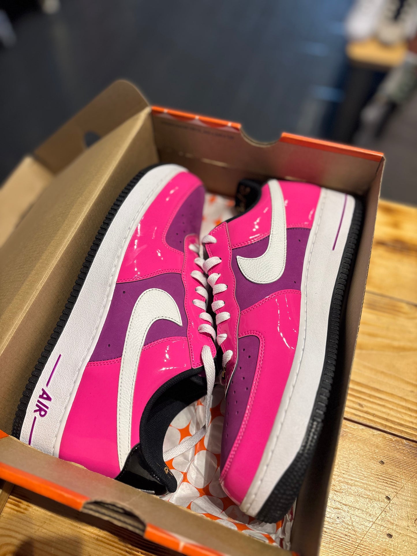 Nike Air Force “world tour Las Vegas”/size 12