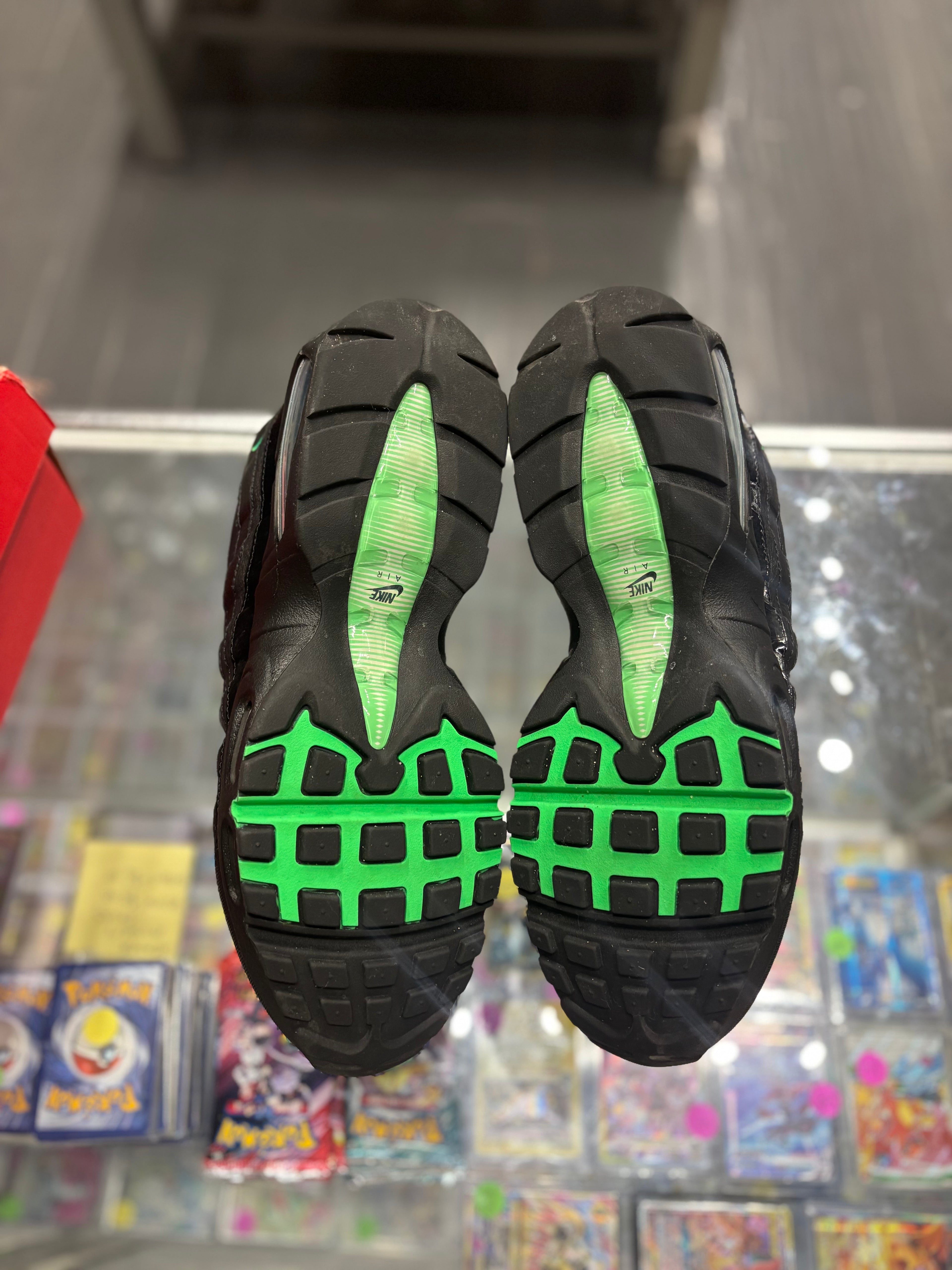 Airmax 95 “big bubble black green shock”/size 11.5