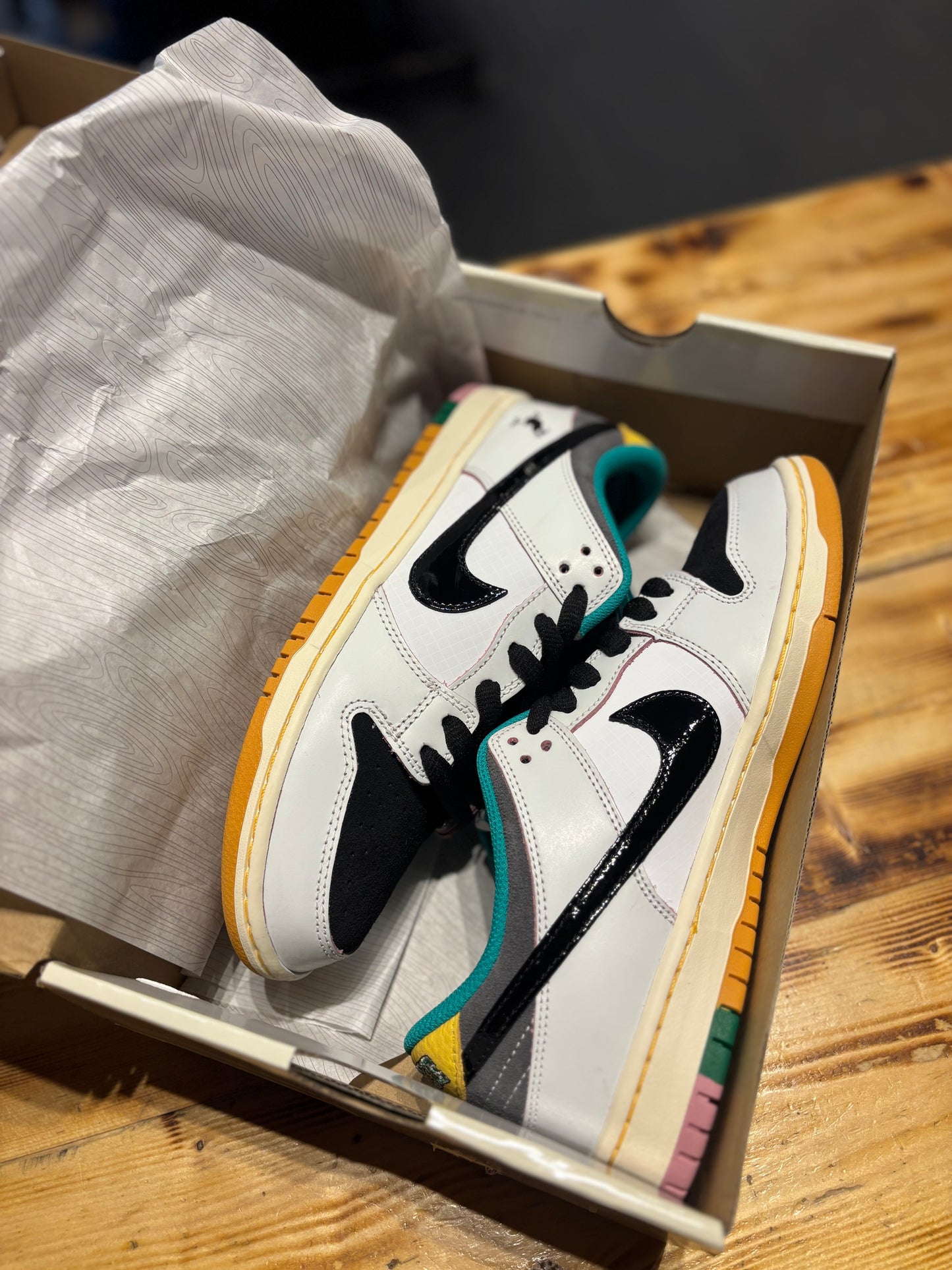 Nike dunk low “CSEF”/size 8