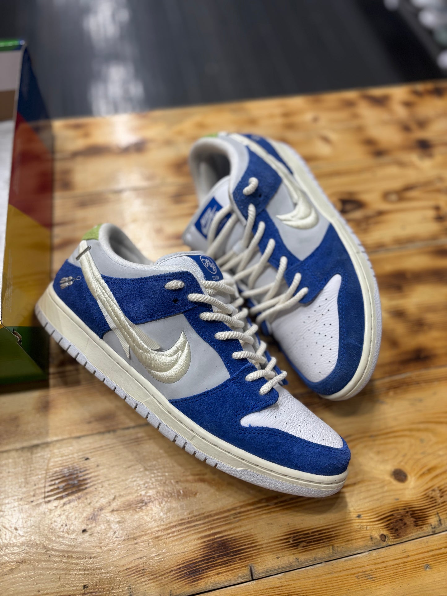 Nike sb “fly streetwear gardenia”/size 10.5