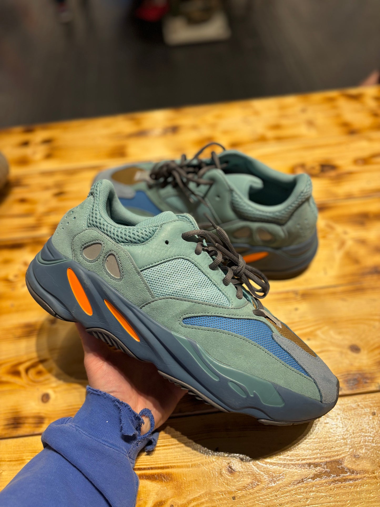Yeezy 700 faded azure /size 14
