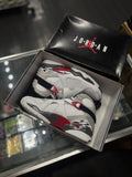 Jordan 8 “true red”/size 8.5