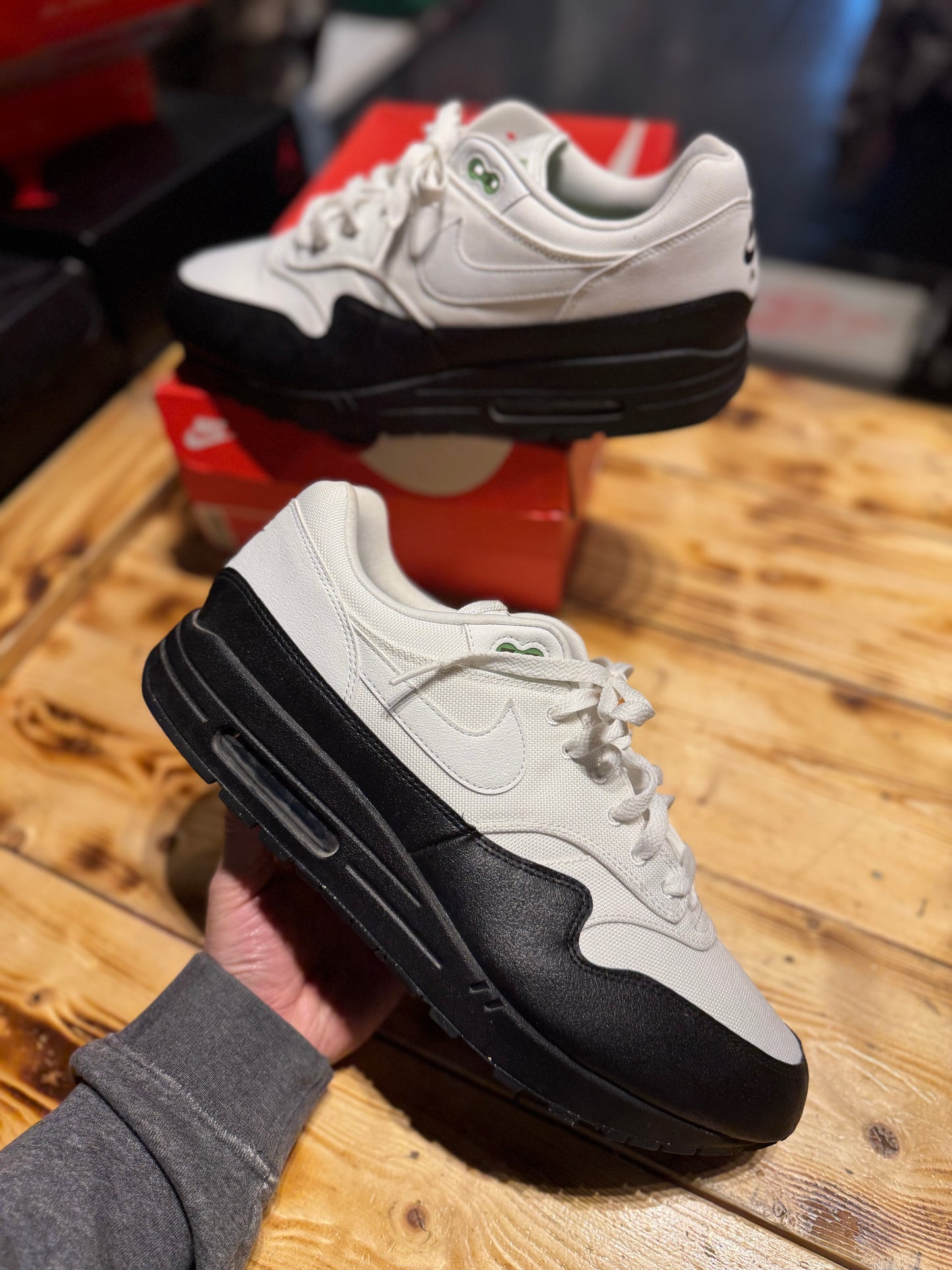 Air max 90 “White Black Chlorophyll”/size 13