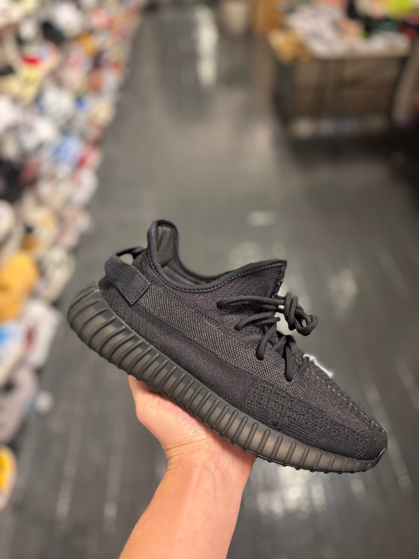 Yeezy 350 onyx