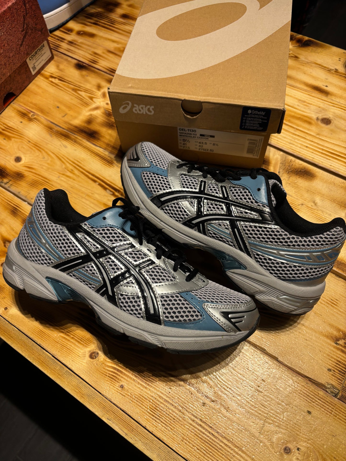 ASIC gel 1130/size 9