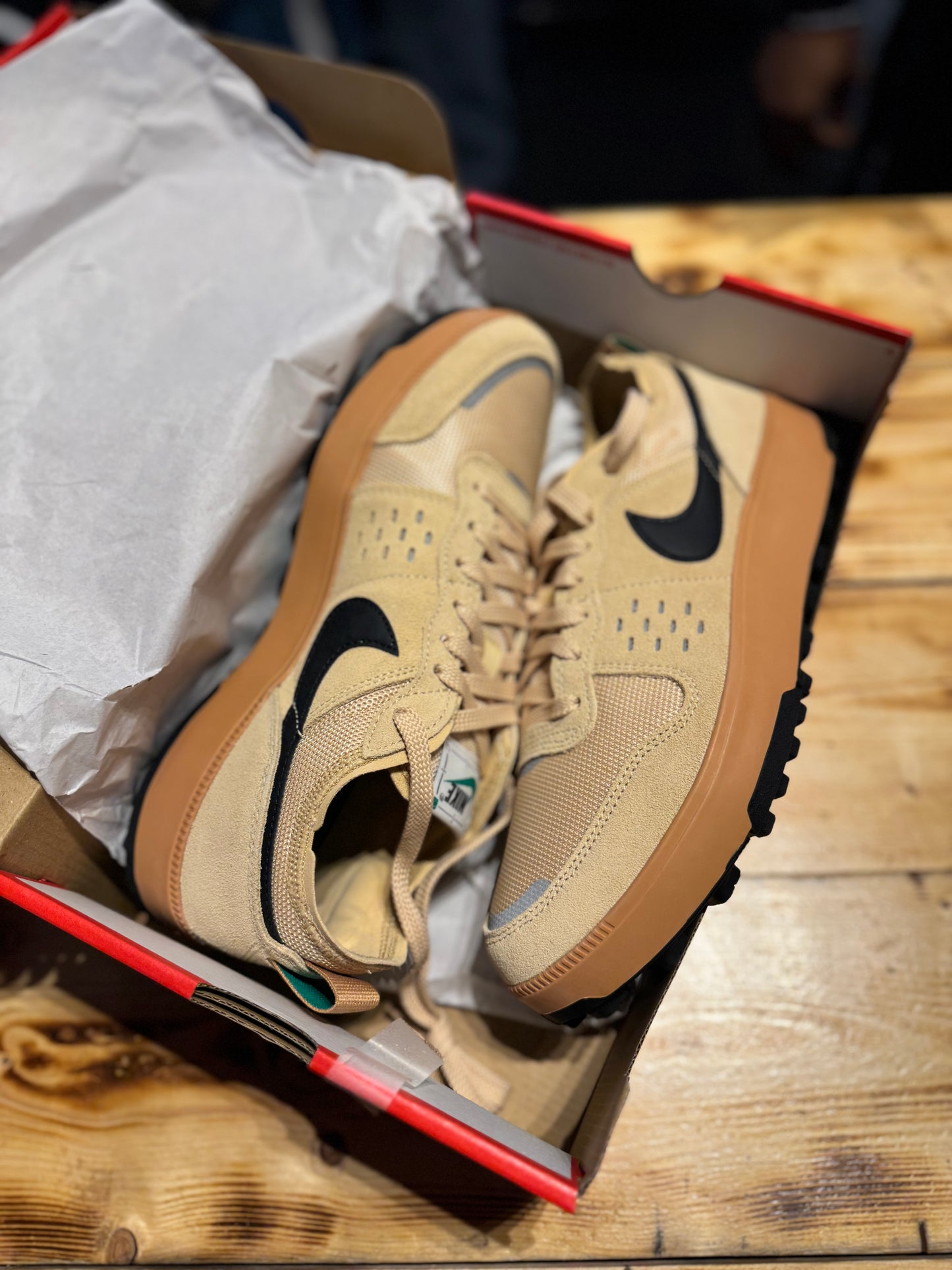 Nike C1TY Brownstone/size 9.5