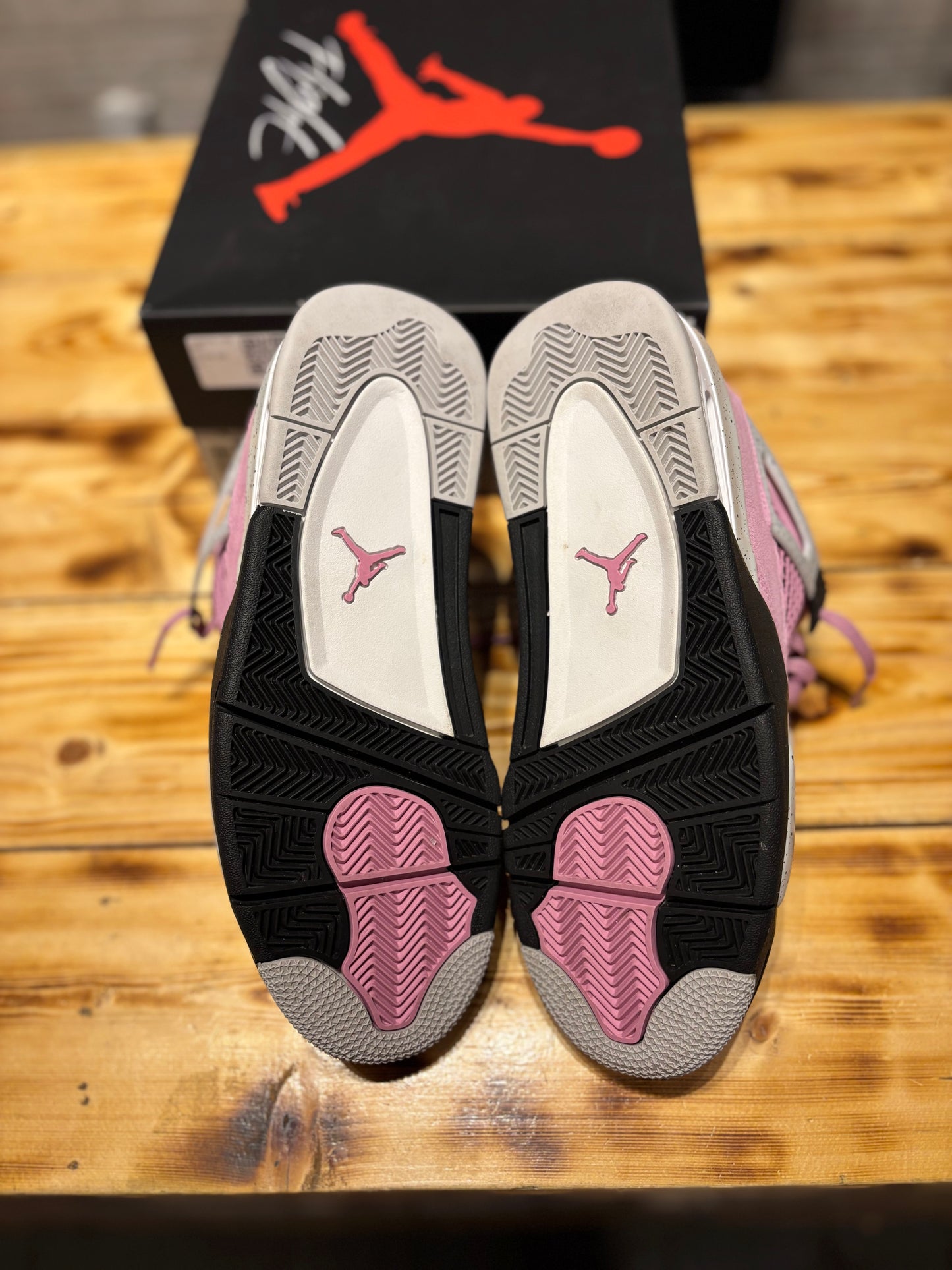 Jordan 4 “orchid”