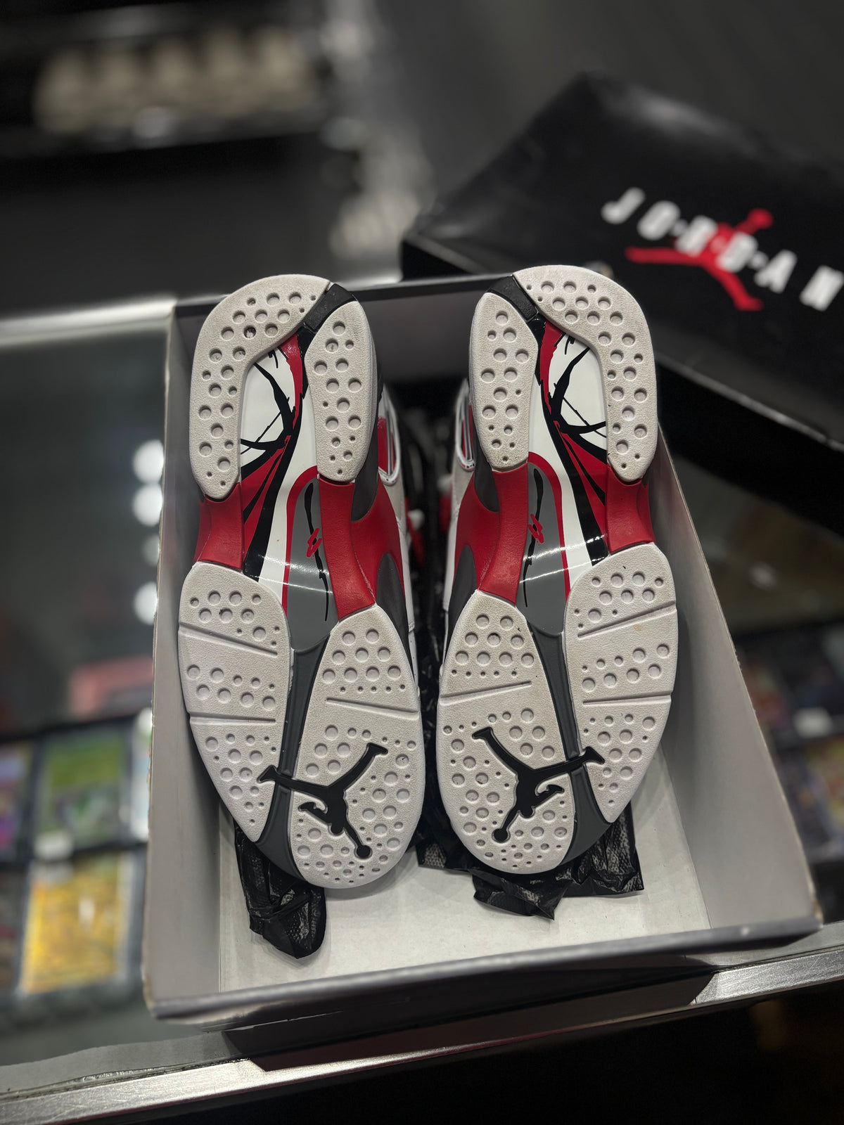 Jordan 8 “true red”/size 8.5