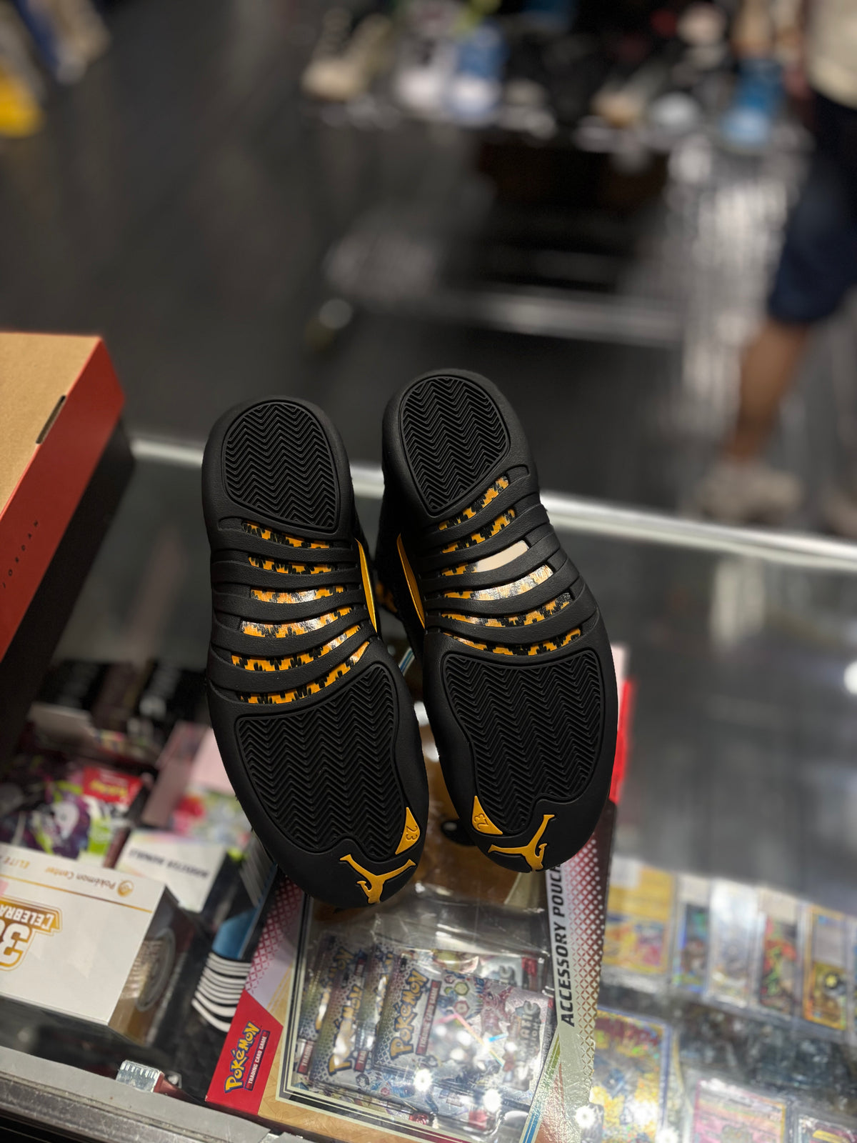 Jordan 12 “black taxi”/size 11