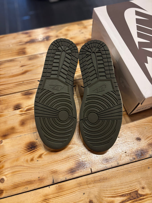 Jordan 1 low travis Scott olive