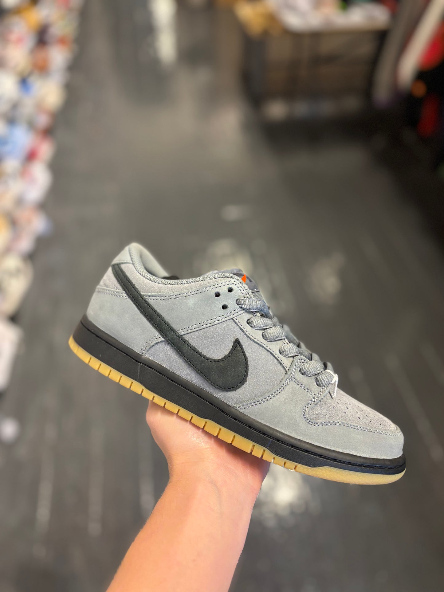 Nike sb dunk low grey/ black gumbottom