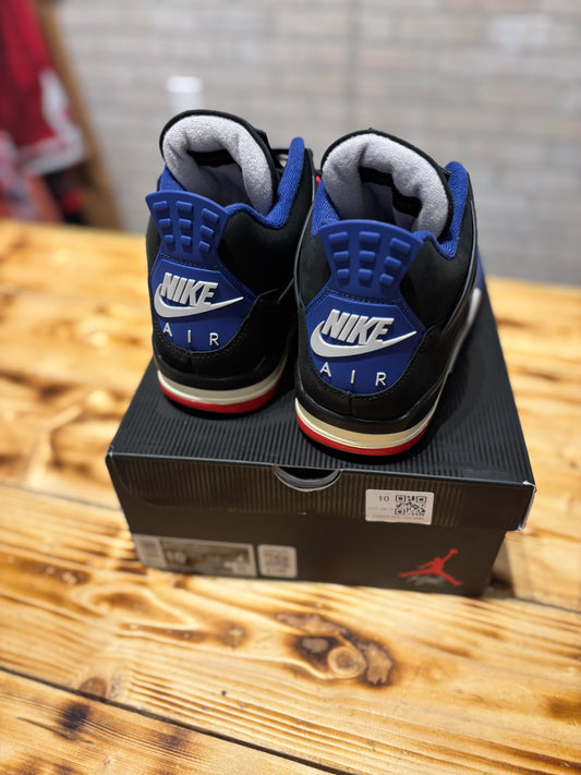 Jordan 4 “rare air” gold lettering