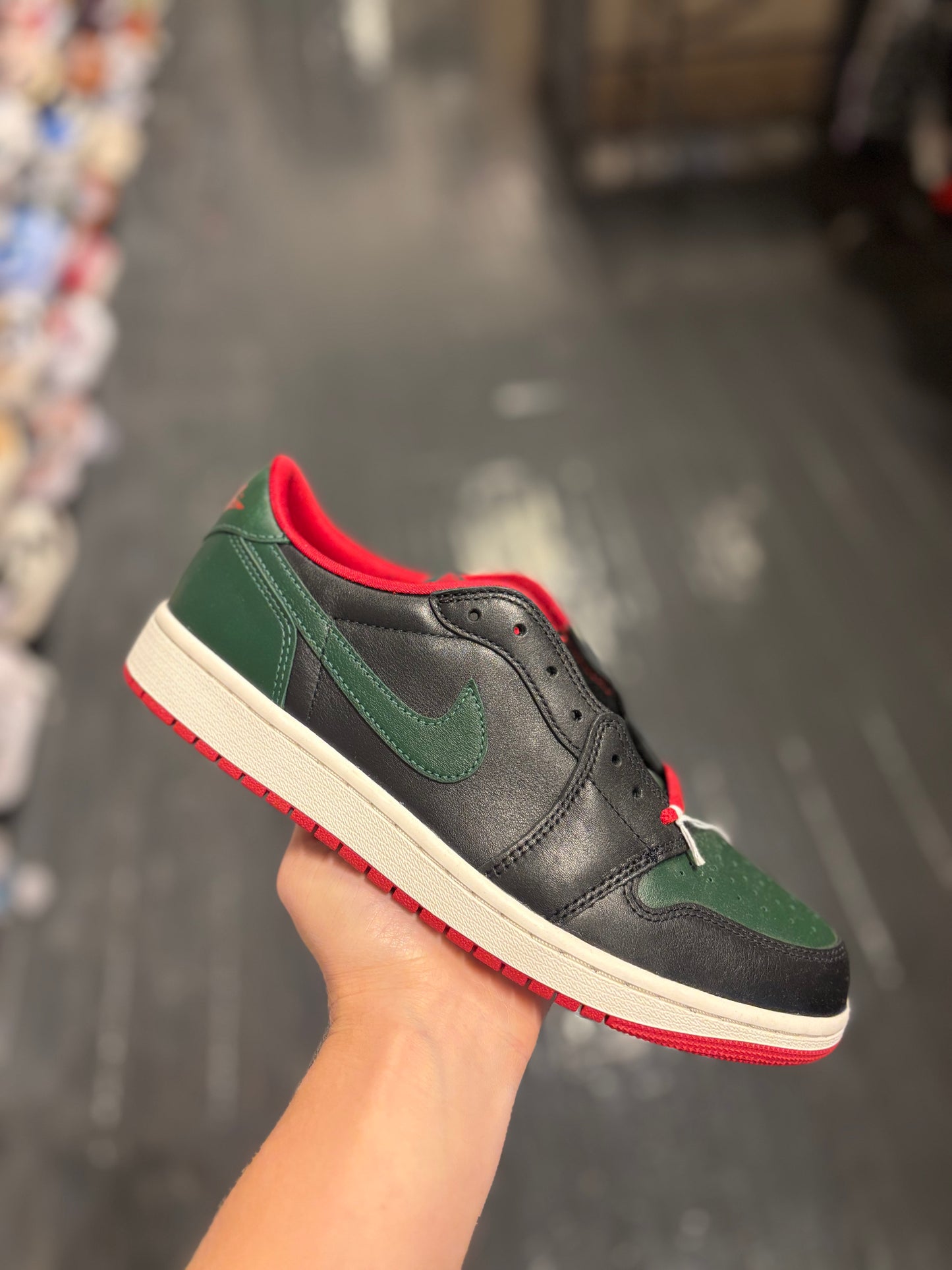Jordan 1 low green/red