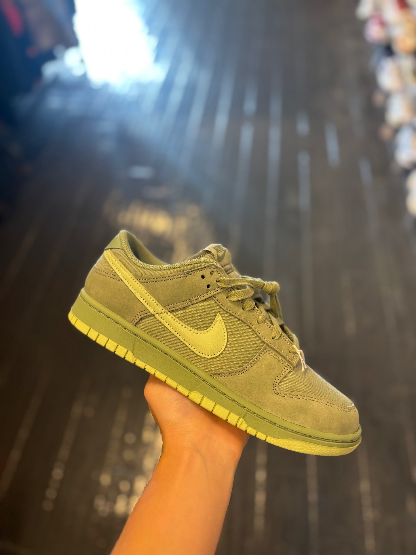 Nike dunk low light green