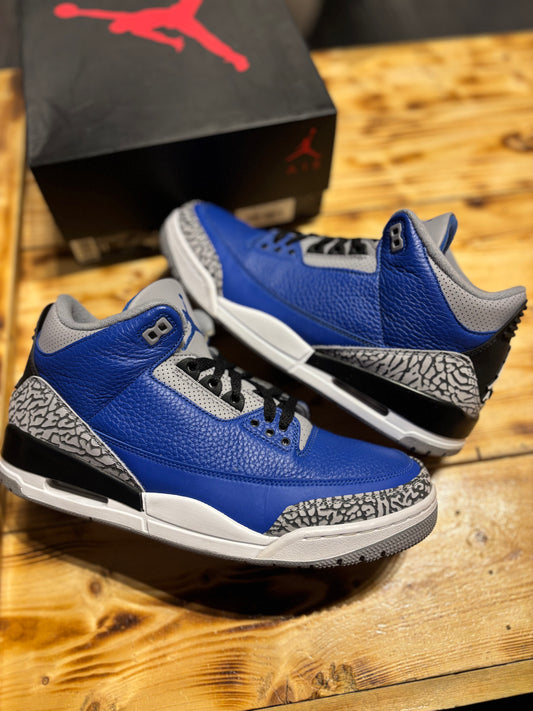 Jordan 3 “varsity royal”