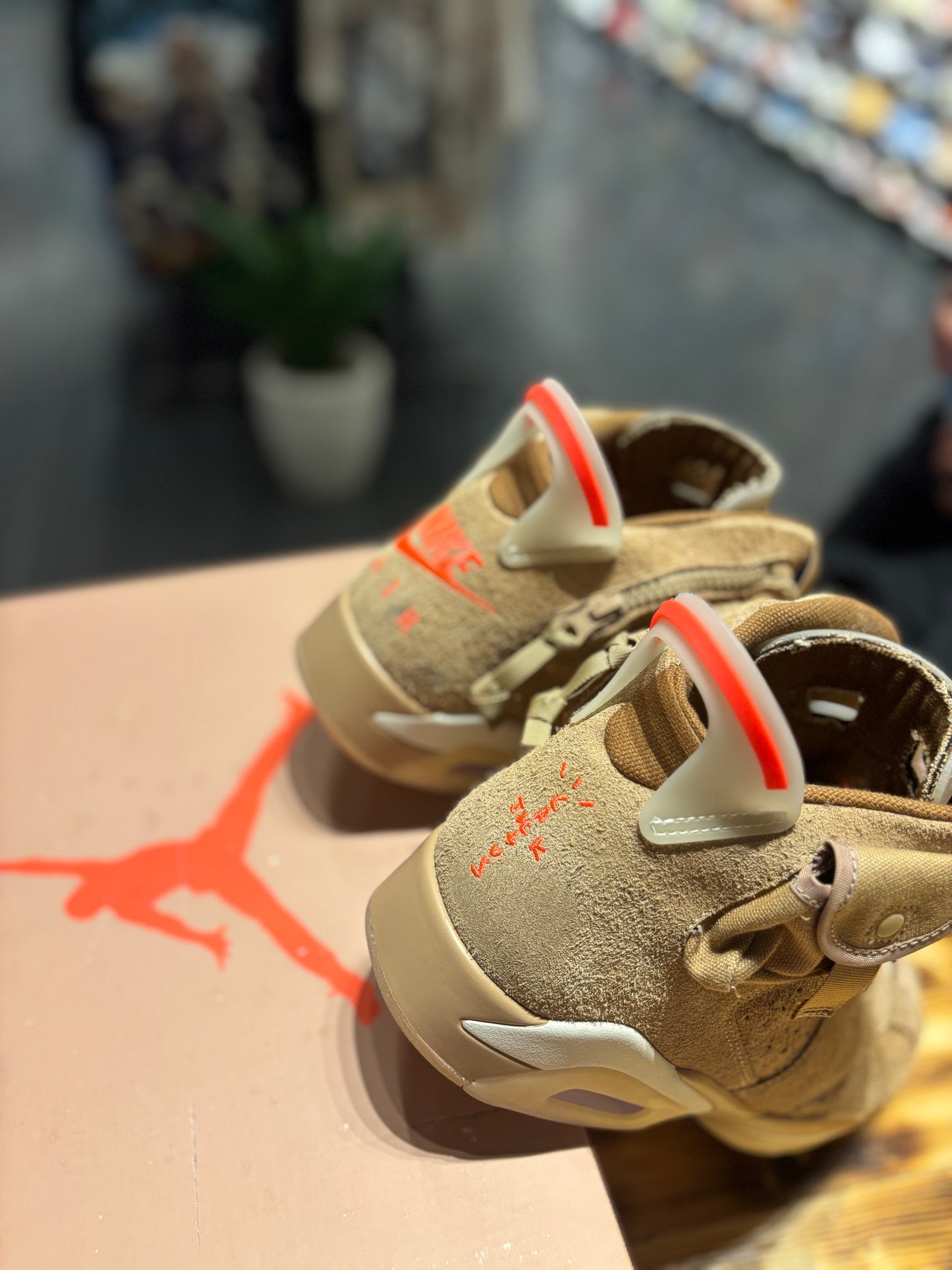 Jordan 6 Travis Scott  “British khaki”
