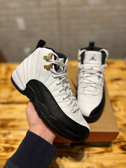 Jordan 12 taxi