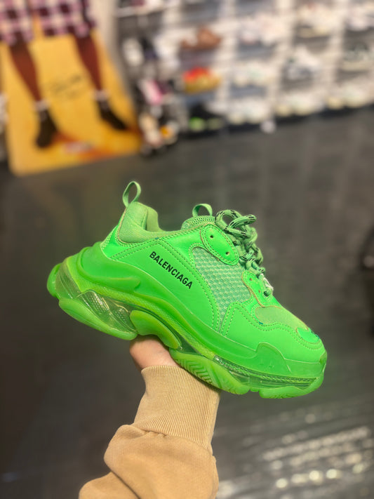 Balenciaga triple s green